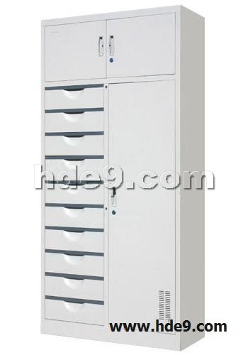 点击查看商品:十屉三门更衣柜