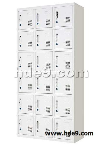 点击查看商品:十八门更衣柜