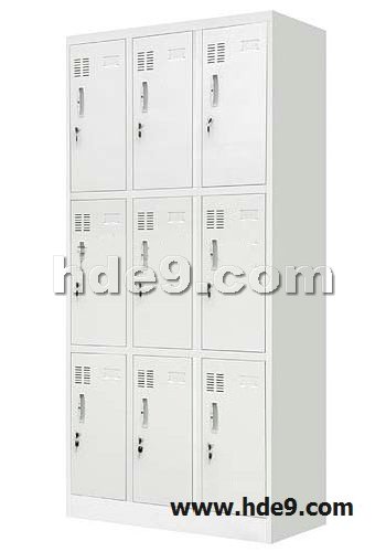 点击查看商品:九门更衣柜