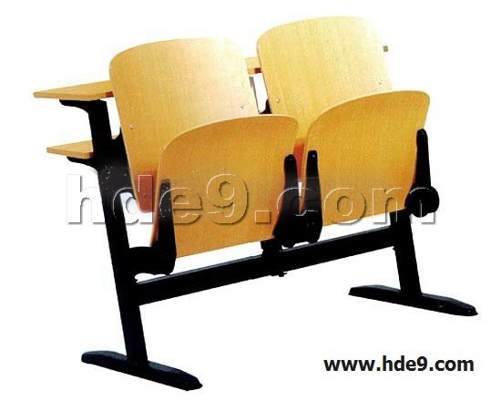 点击查看商品:课桌椅