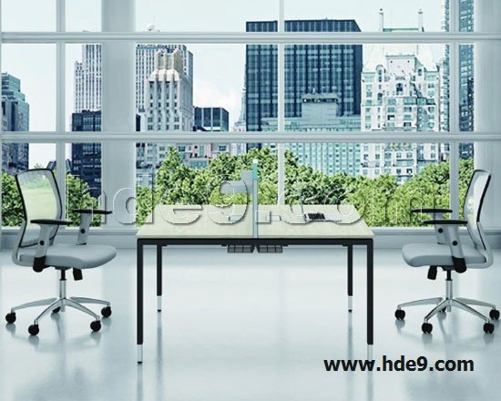 点击查看商品:屏风工位