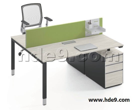 点击查看商品:屏风工位